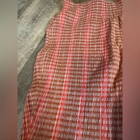 Free People, size XS sear sucker feel flare leg pants, tiny ruffle trim - Picture 3 of 8